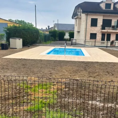 Instalación de piscina prefabricada en La Ronda